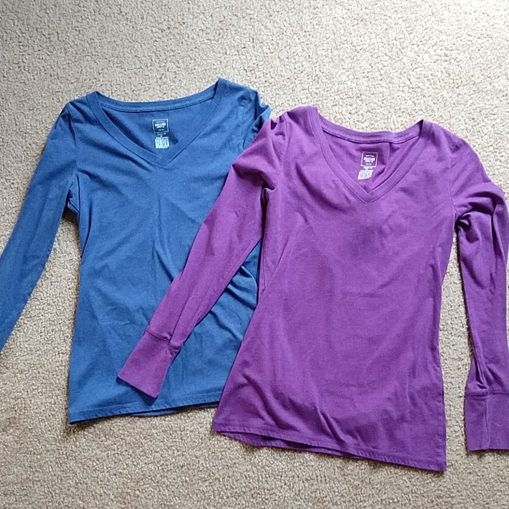Bundle of long sleeve t's